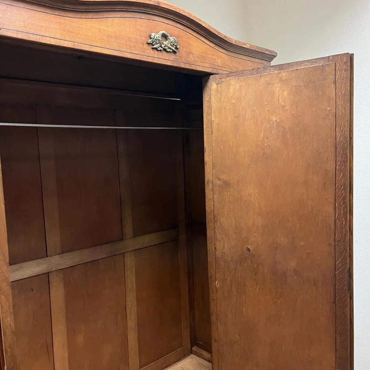 Kleiderschrank I Antik I Jugendstil I Bleiverglasung I Messing 16