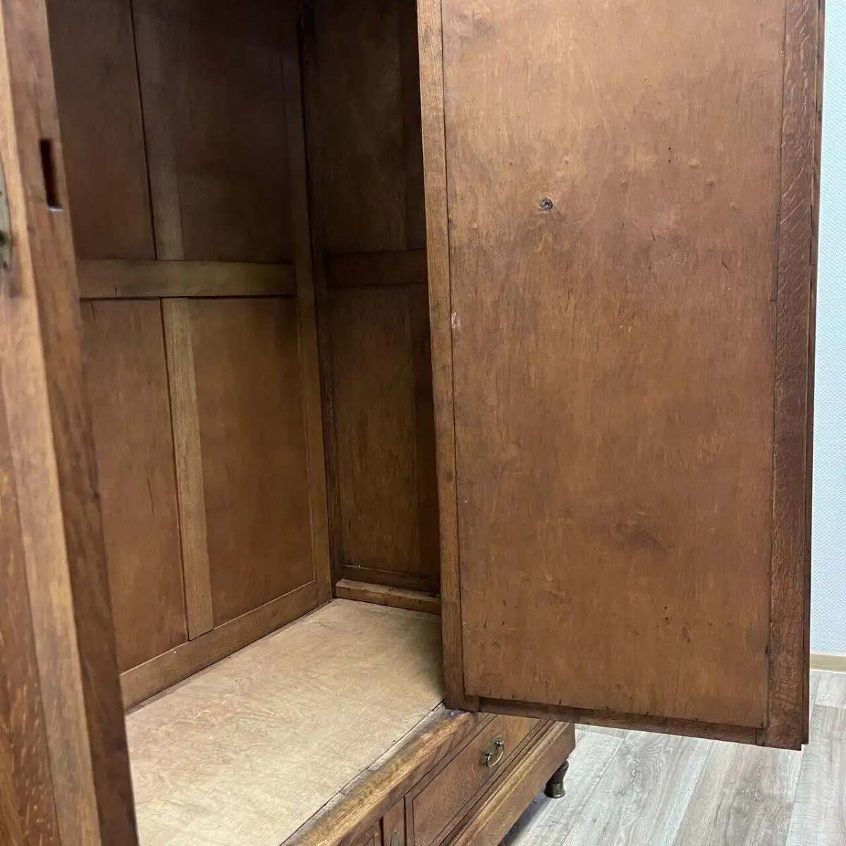 Kleiderschrank I Antik I Jugendstil I Bleiverglasung I Messing 17