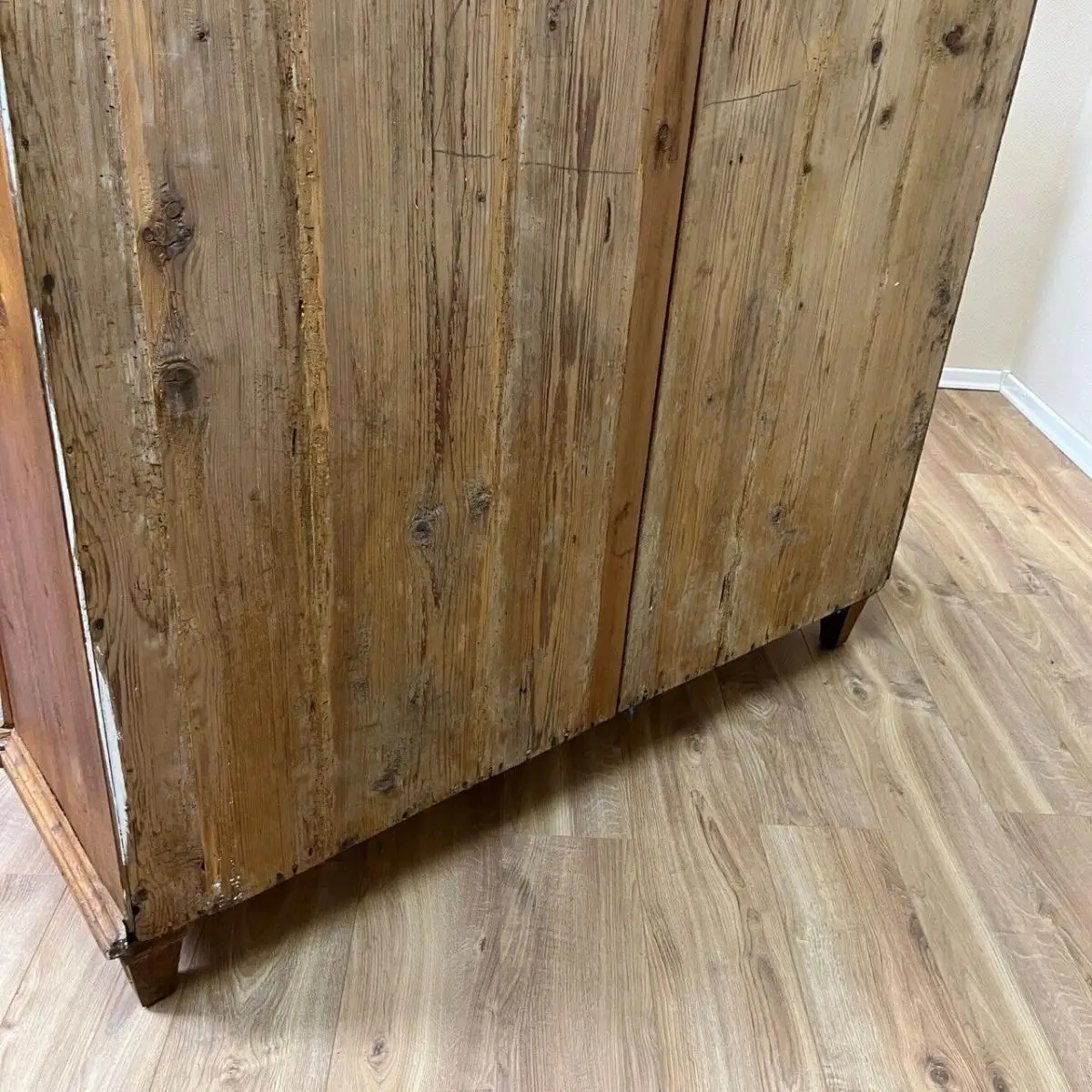 Kleiderschrank um 1780 I Klassizismus I Zeitlose Eleganz 19
