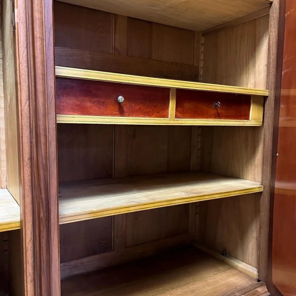 Antiker Kleiderschrank I Historismus I Nussbaum I Kostenlose Lieferung I Spiegel 14