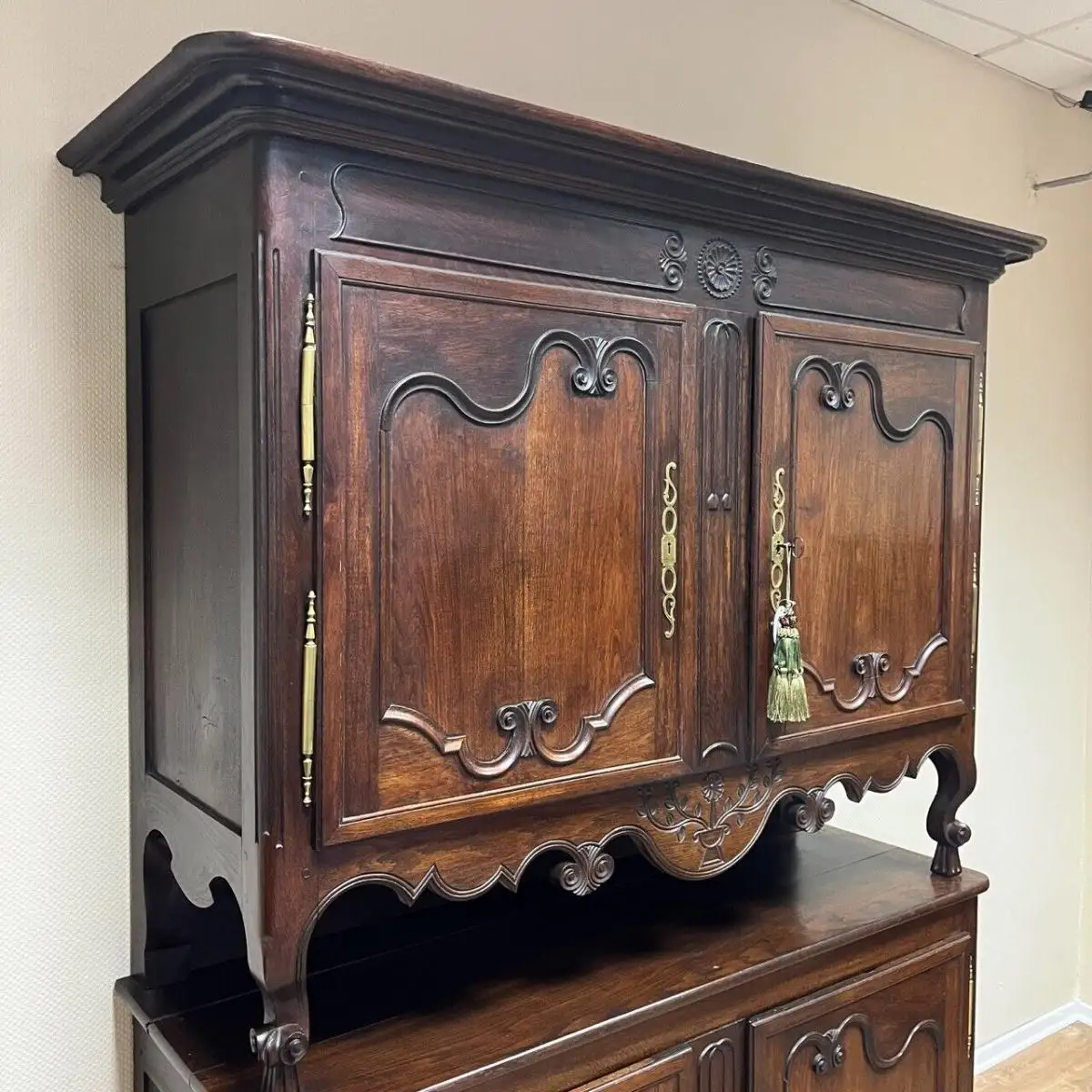 Antikes Buffet I Frankreich um 1750 I Kastanienholz I Gigantische Größe 1