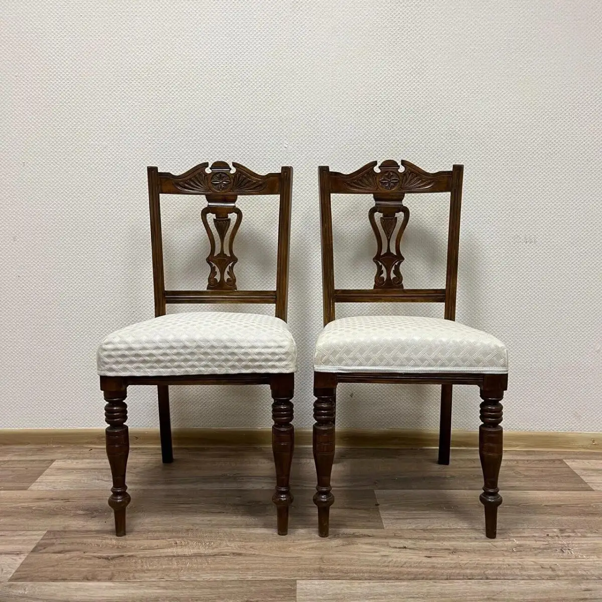 6 Stühle | Nussbaum | Antik 0