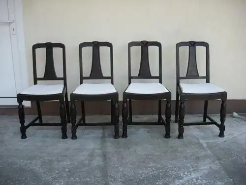 4 Jugendstil-Stühle