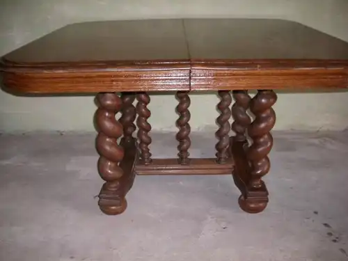 Gründerzeit-Tisch