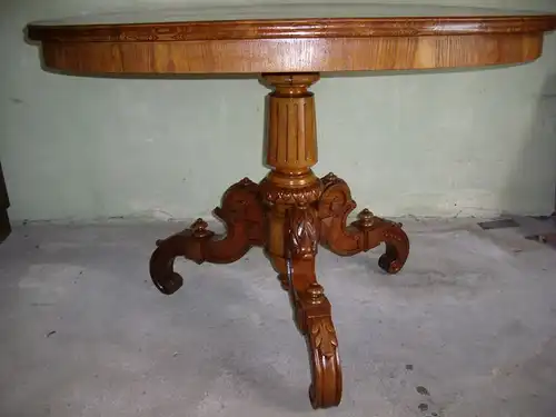 Biedermeier-Tisch