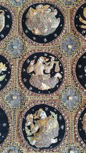 Antiker Wandteppich / Gobelin Kalaga Thailand Sternzeichen Handarbeit
