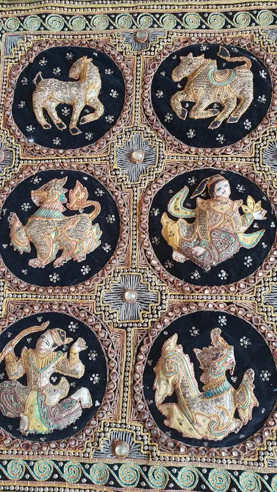 Antiker Wandteppich / Gobelin Kalaga Thailand Sternzeichen Handarbeit 3