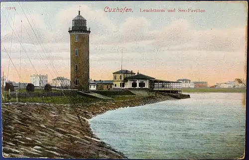 [Feldpostkarte] Cuxhaven, Leuchtturm und See-Pavillon, gelaufen als Feldpost, mit Poststempel vom 16.08.1917 von Cuxhaven nach Neubrandenburg. Karte ist gut erhalten, leichte Gebrauchsspuren (siehe Scan). 