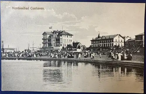 [Echtfotokarte schwarz/weiß] Nordseebad Cuxhaven, gelaufen mit Poststempel vom 01.09.1911 von Cuxhaven nach Gaschwitz b.Leipzig. Karte ist sehr gut erhalten. 
