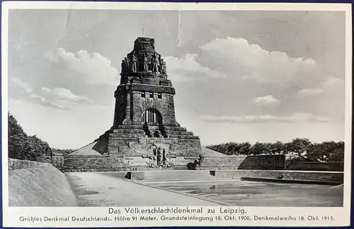 [Echtfotokarte schwarz/weiß] AK, Völkerschlachtdenkmal, nicht gelaufen, frankiert mit Mi.Nr. 764-767, entwertet mit Sonderstempel zur Leipziger Messe vom 02.03.1941.
Saubere Stempelung, Karte hat Gebrauchsspuren. 