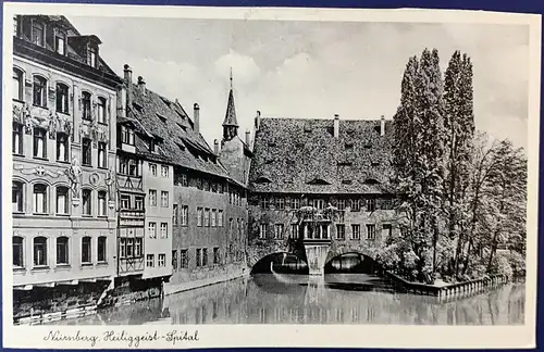 [Echtfotokarte schwarz/weiß] AK, Nürnberg, Heiliggeist-Spital, frankiert mit Deutsches Reich, Mi.Nr. 632, gelaufen mit Poststempel vom 13.09.1936 von Nürnberg nach Schwerin (Mecklenburg), die Karte ist sehr gut erhalten!. 