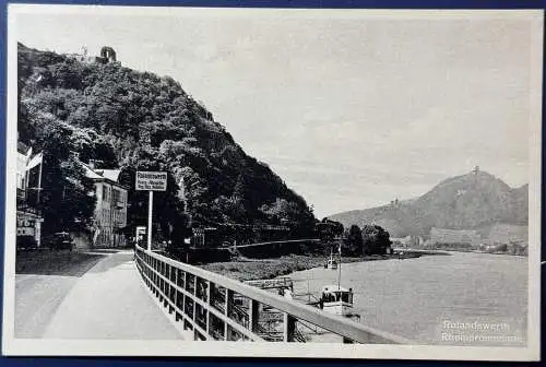 [Echtfotokarte schwarz/weiß] AK Rolandswerth (Remagen), frankiert mit Mi.Nr. 465, gelaufen mit Bahnpoststempel vom 06.10.1932 von Rolandswerth nach Flensburg. Karte ist tadellos erhalten, sauberer Stempel. 