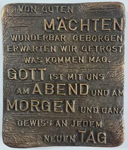 Bronzetafel "Von guten Mächten"