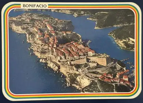 [Echtfotokarte farbig] Ansichtskarte aus Bonifacio auf Korsika aus dem Jahre 1994, ungelaufen, ausgezeichnet erhalten. 