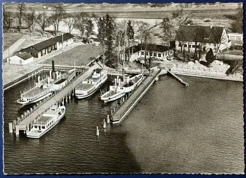 [Echtfotokarte schwarz/weiß] AK Stegen am Ammersee, Cafe - Restaurant “Fischer am See”, damaliger Inhaber Michael Böck, Karte ist gelaufen (Marke wurde entfernt) von Kaufbeuren nach München, gute Erhaltung (siehe Scan). 