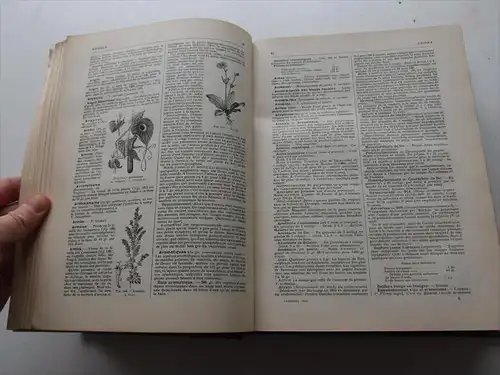 Galtier-Boissière : Larousse Médical Illustré 1924 , Paris , Larousse , 1294 Pages , 2462 Photos !!!