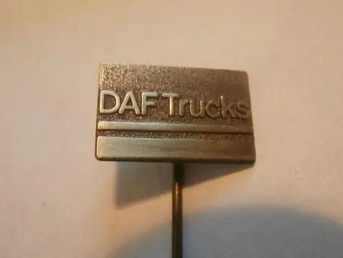 DAF Trucks , alte Anstecknadel , Pin , Badge , Abzeichen , LKW , Truck !!!