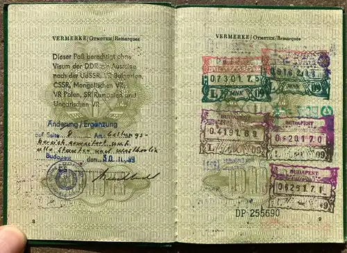 Dienstpass / Ausweis DDR 1984 , Sigrid Prokop , Regierung , service passport east Germany East Berlin stamps , Stasi !!!