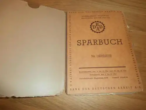 altes Sparbuch Magdeburg , 1943 - 1945 , Olga Jendrzjowski in Magdeburg , Sparkasse , Bank !!!