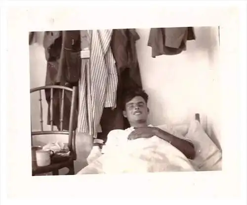Soldat im Krankenhaus , Wiener Neustadt 1943 , Wehrmacht !!!
