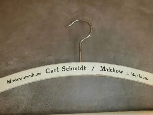 Carl Schmidt in Malchow i. Mecklenburg , Bleyle , uralter Kleiderbügel , Bügel , Mode !!!