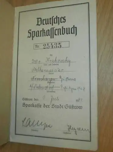 altes Sparbuch Güstrow , 1940 - 1943 , Otto Krakowsky in Nienhagen b. Lalendorf i. Mecklenburg , Sparkasse , Bank !!