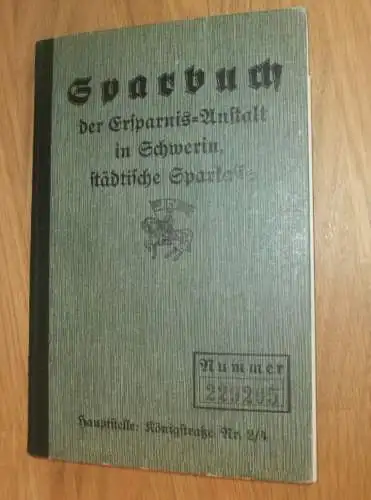 altes Sparbuch Schwerin , 1931 - 1942 , Finanzrat Mary Meinck in Schwerin i. Mecklenburg , Sparkasse , Bank !!