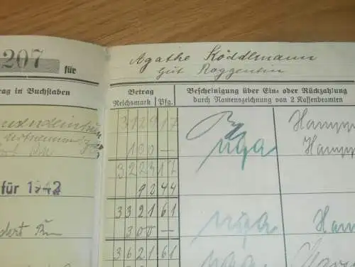 altes Sparbuch Rostock  ,1942 - 1944 , Agathe Köddermann auf Gut Roggentin i. Mecklenburg , Sparkasse , Bank !