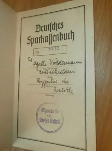 altes Sparbuch Rostock ,1945 , Gutssekretärin Agathe Köddermann in Roggentin i. Mecklenburg , Sparkasse , Bank !