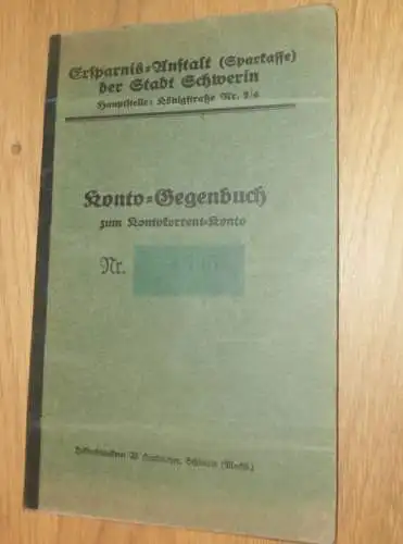 altes Sparbuch Schwerin , 1934 - 26.Apri 1945 ,Margarete Radloff geb. Fritz in Schwerin i. Mecklenburg , Sparkasse ,Bank