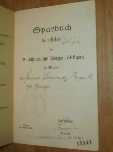 altes Sparbuch Bergen a. Rügen , 1930 - 1946 , Gertrud Schwarz geb. Güntsel in Bergen i. Mecklenburg , Sparkasse !!
