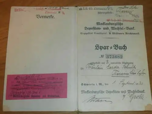 altes Sparbuch Schwerin , 1930 - 1944 , Gerda Schultz in Tessin / Bad Sülze i. Mecklenburg , Sparkasse !!