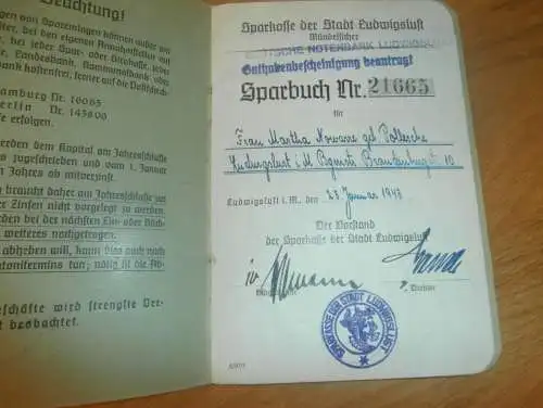 altes Sparbuch ,1943 - 1946 , Ludwigslust , Martha Nowarre geb. Pollesche , Mecklenburg , Sparkasse , Bank !!!