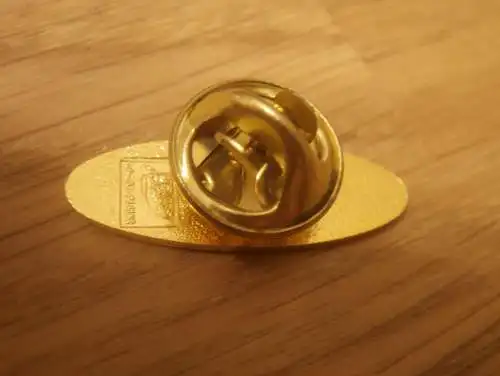 der neue Volvo 960 , Anstecker , Pin , Plakette , Badge !!!