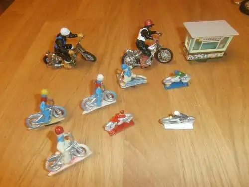 Spielzeug - alte Speedway Motorräder , Spielfiguren mit Sprecherkabine , Jawa , Modelle ,  Motorsport , Rennsport !!