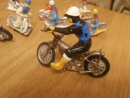 Spielzeug - alte Speedway Motorräder , Spielfiguren mit Sprecherkabine , Jawa , Modelle ,  Motorsport , Rennsport !!