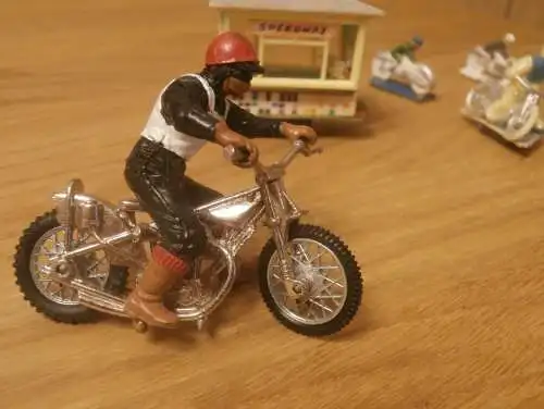 Spielzeug - alte Speedway Motorräder , Spielfiguren mit Sprecherkabine , Jawa , Modelle ,  Motorsport , Rennsport !!