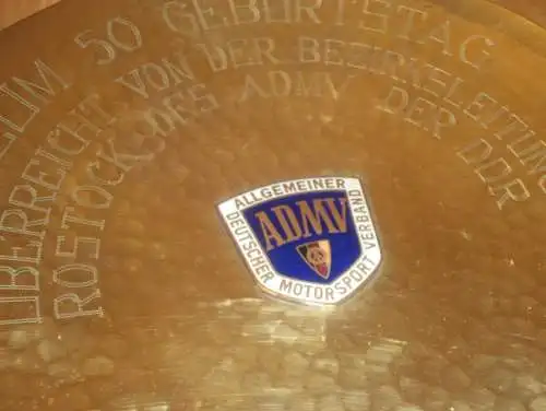große Ehrenschale der ADMV Bezirksleitung Rostock an Heinz Hausmann , Speedway , mit Plakette DDR , Motorsport Rennsport