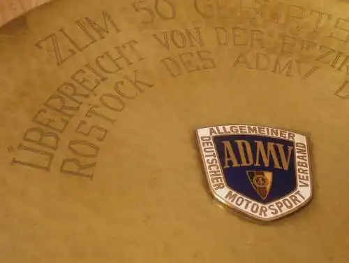große Ehrenschale der ADMV Bezirksleitung Rostock an Heinz Hausmann , Speedway , mit Plakette DDR , Motorsport Rennsport