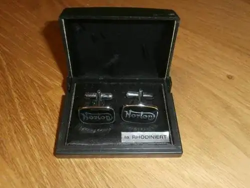 NORTON Motorcycles - Manschettenknöpfe , Abzeichen , ca. 70er Jahre , Motorrad , RAR !!!