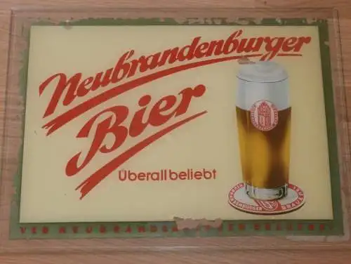 Brauerei Neubrandenburg , Bier , Reklameschild für Schaufenster , alte Reklame / Werbung , Mecklenburg , DDR !!!