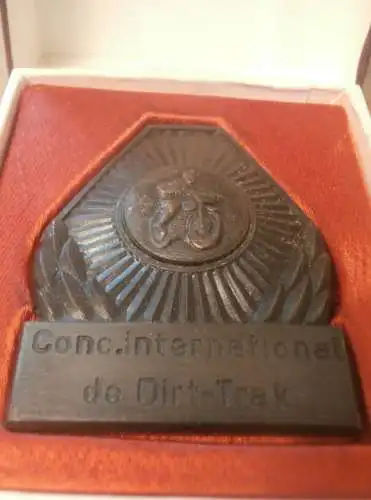 alte Plakette 60er Jahre , Conc. international de Dirt Trak , Speedway , Dirt Track , Romina , Rumänien , Badge !!!