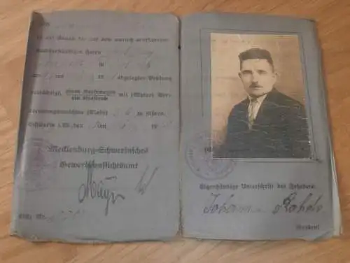 alter Führerschein / Ausweis , 1928 , Johannes Rohde in Parchim / Warnemünde , Dipl.Ing. Schwier in Rostock , Schwerin !