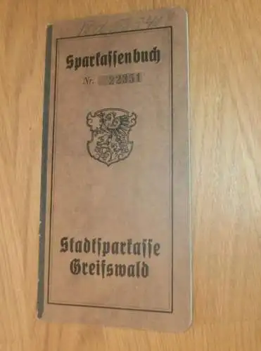 altes Sparbuch Greifswald , 1942 - 1944 , Karl Christian Wolff in Greifswald i. Mecklenburg , Sparkasse