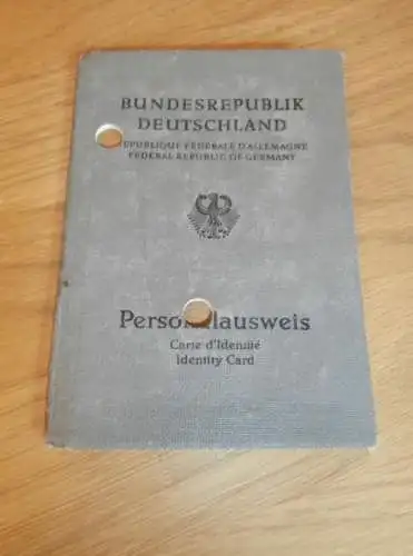 Personalausweis / Ausweis , Erna Gnoyke geb. Tuchel - Bodenwinkel b. Danzig in Pommern , Rendsburg 1977 !!!