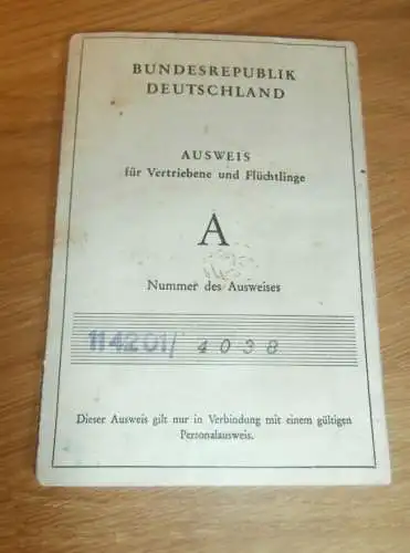 Ausweis für Vertriebene und Flüchtling , Bodenwinkel b. Danzig in Pommern , Erna Gnoyke geb. Tuchel , Rendsburg 1955 !!!