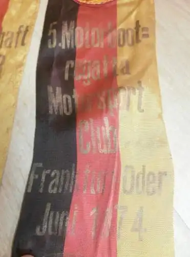 2. Platz DDR-Meisterschaft , Juni 1974 , Frankfurt a. Oder ,Siegerschleife Motorbootrennen , Motorboot , ADMV , Rennboot