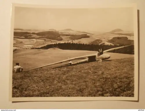Segelflugzeug , Rhön 1934 , Landung am Hang , Flugzeug , Segeln , Flugsport , Segelflug !!
