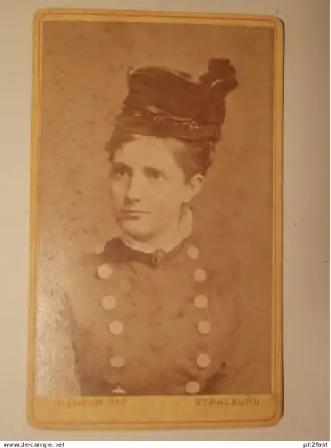 Kabinettfoto - Atelier Wilhelm Gau in Stralsund , Dame , Adel , Mecklenburg , CDV , Photographie , Kabinett