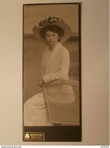 Kabinettfoto - Wertheim in Rostock , Frieda Ohde in Sternberg Dame , Adel , Mecklenburg , CDV , Photographie , Kabinett